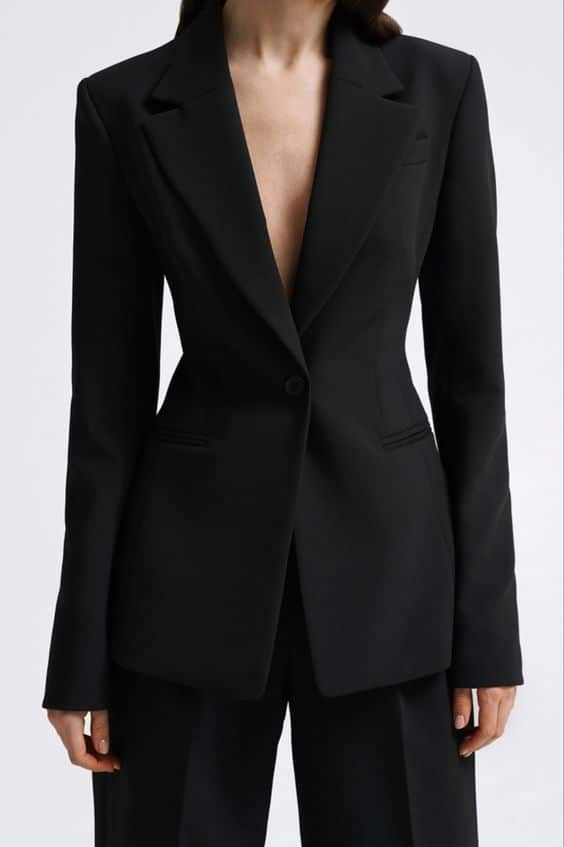 petite capsule wardrobe